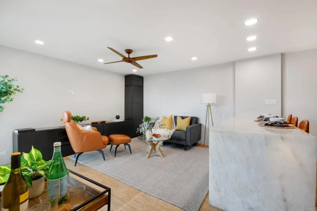 https://cdn.realtyfeed.com/cdn/127/306279773/acd98a1ce50fe49babaa1c80ce7fc024.webp
