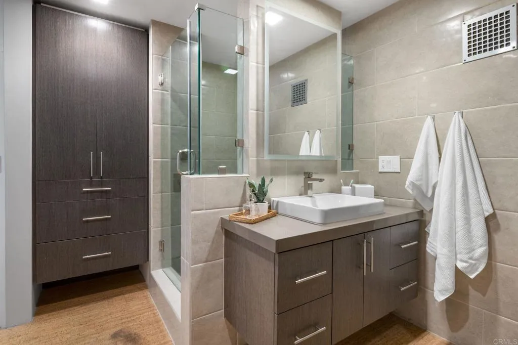 https://cdn.realtyfeed.com/cdn/127/306279773/ed90060a54712bc578b5d80b329e3479.webp