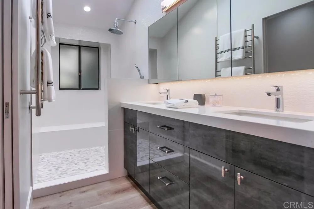 https://cdn.realtyfeed.com/cdn/127/306280541/33c4de6fabb44998eb0753af5214c585.webp
