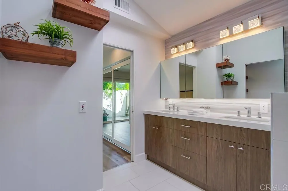 https://cdn.realtyfeed.com/cdn/127/306280541/fdf623041159b46488db4fb96c4d55b3.webp