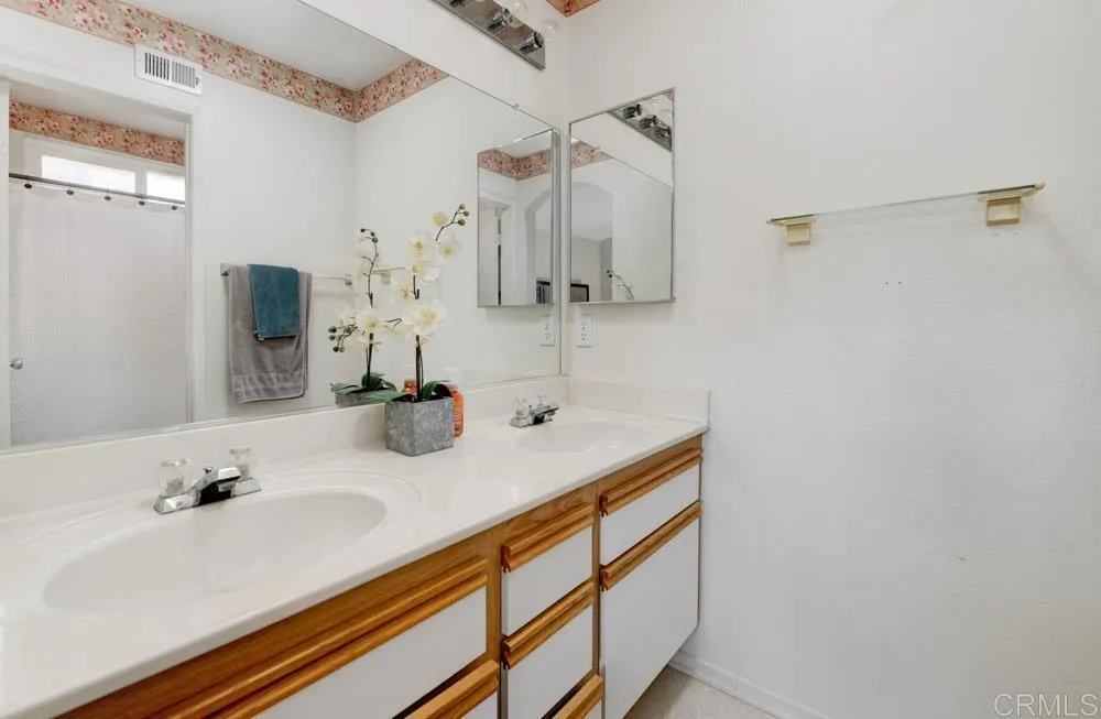 https://cdn.realtyfeed.com/cdn/127/306281257/2df9aa86328f85dcea2ac2c72d3588ee.webp