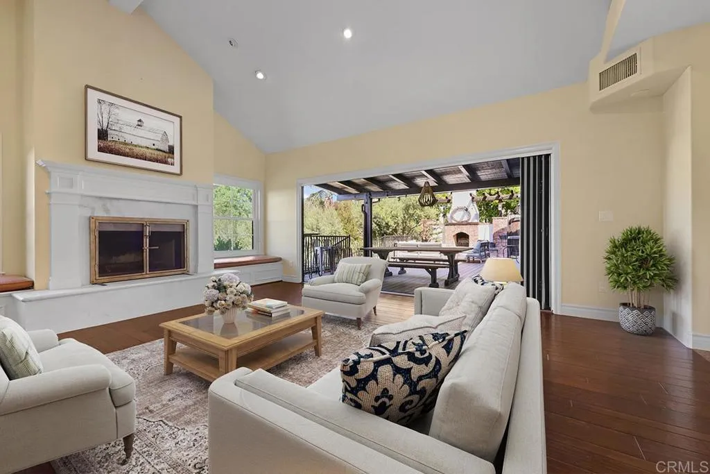 https://cdn.realtyfeed.com/cdn/127/306282122/f10cf426a09ad19a36a636915811acdd.webp