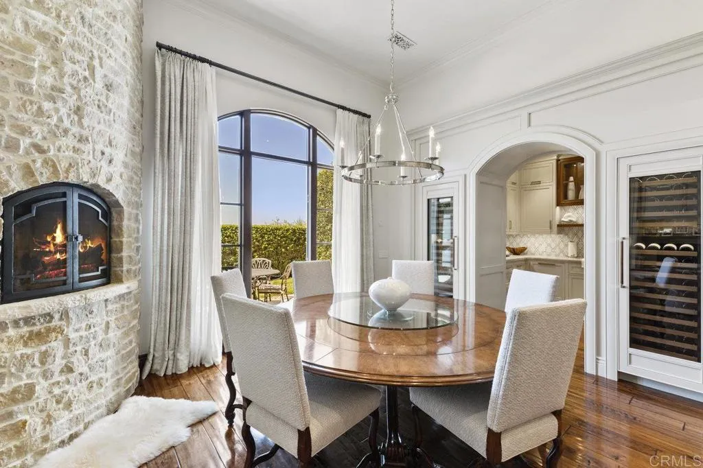 https://cdn.realtyfeed.com/cdn/127/306282200/316d781569da2ee38cde2062a03697f8.webp