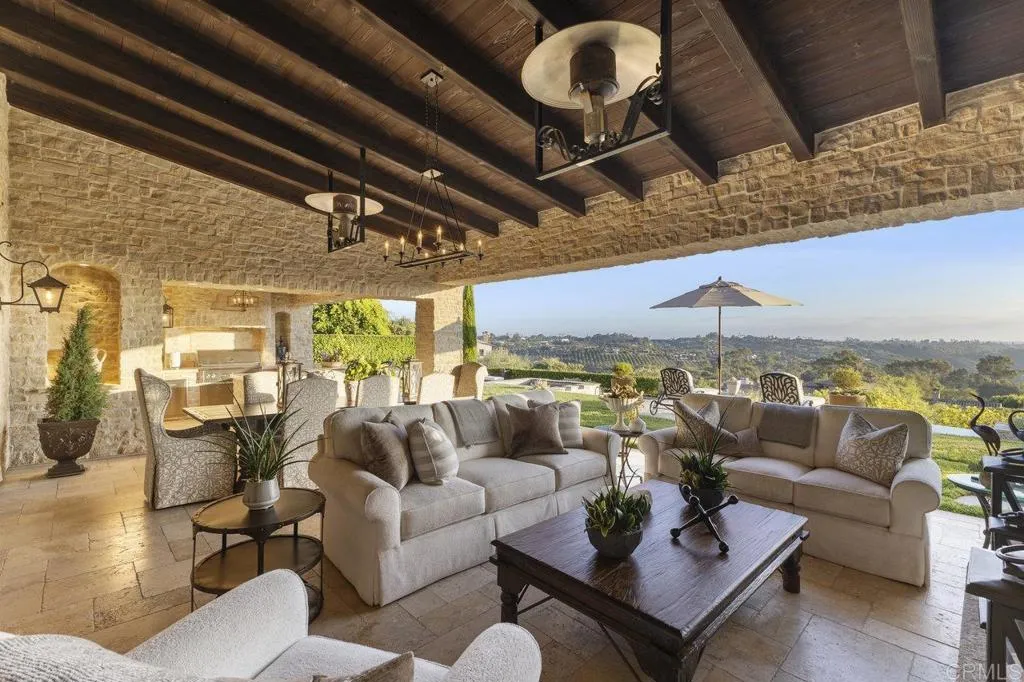 https://cdn.realtyfeed.com/cdn/127/306282200/3d39b707d525df65d7fc80ce3da04256.webp