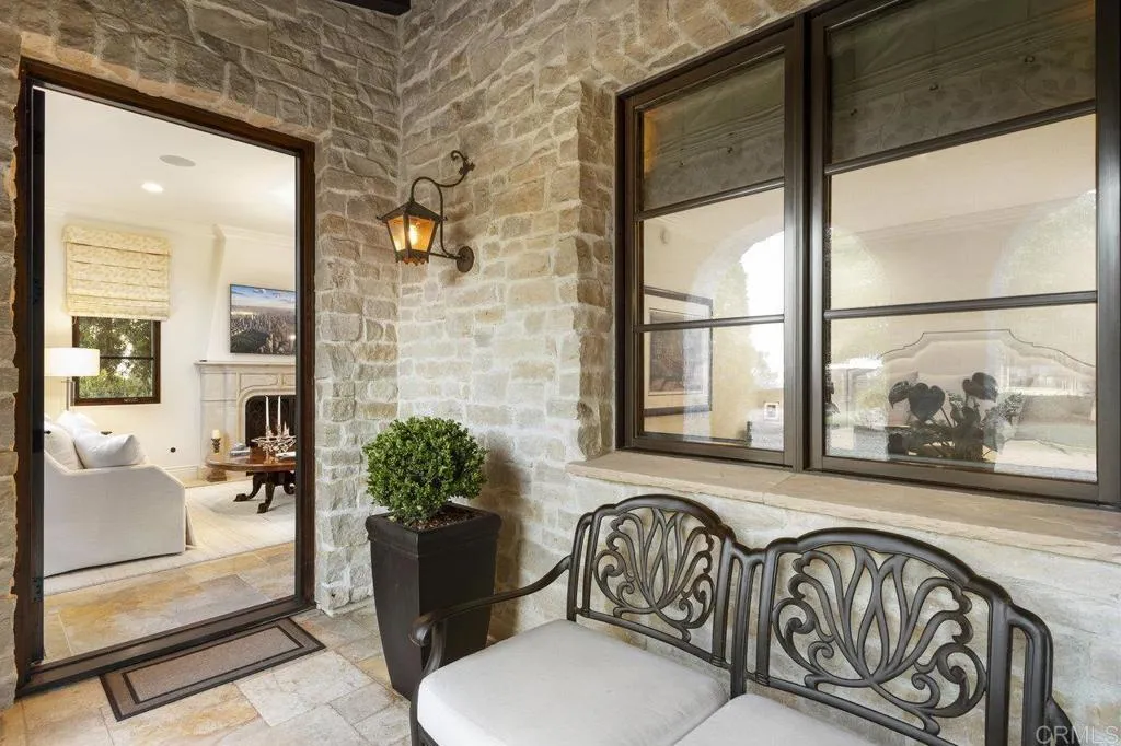 https://cdn.realtyfeed.com/cdn/127/306282200/50484e251fcc15bb2e3d0548699e0a9c.webp