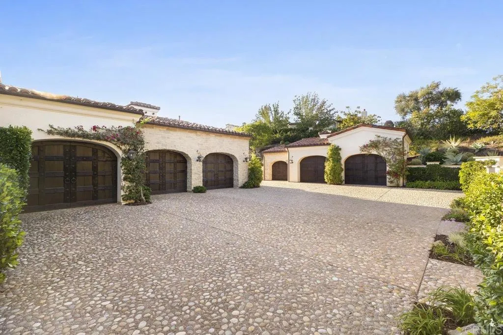 https://cdn.realtyfeed.com/cdn/127/306282200/9bcda6c552835f7d267226ce9b078457.webp