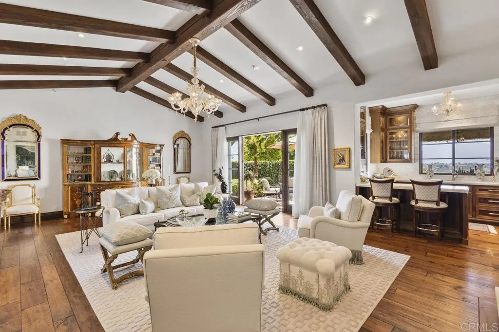 https://cdn.realtyfeed.com/cdn/127/306282200/d96c3fe7992d484f83e86280ce62a5d9.webp