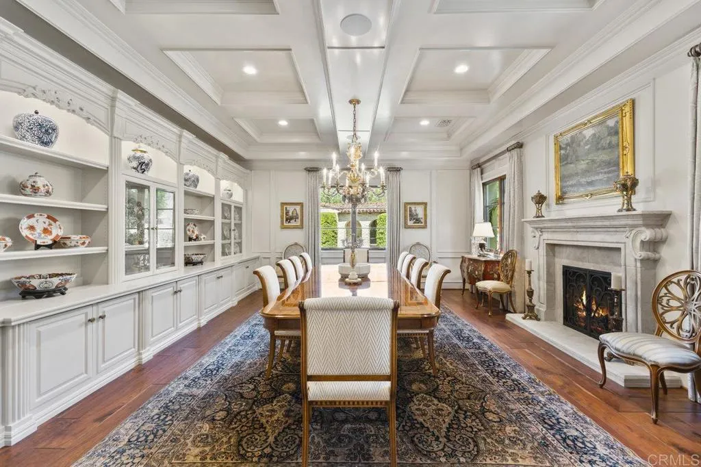 https://cdn.realtyfeed.com/cdn/127/306282200/f494f44c6199683358e5e394bfebf811.webp