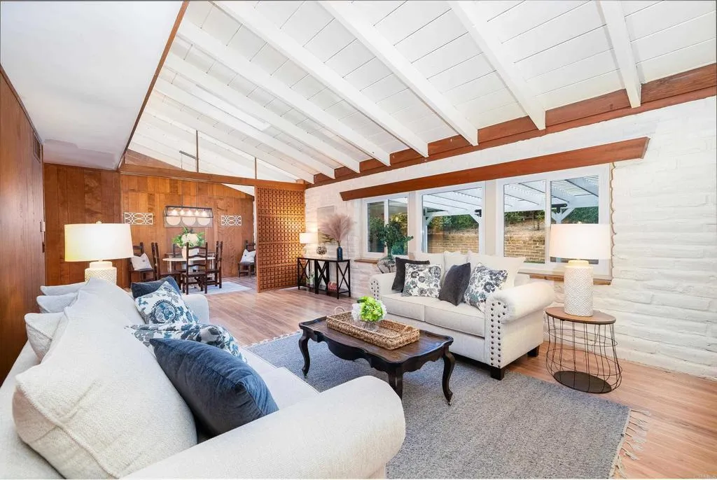https://cdn.realtyfeed.com/cdn/127/306282707/08e0d9fcaef60cec54d8b86d2dec13cb.webp