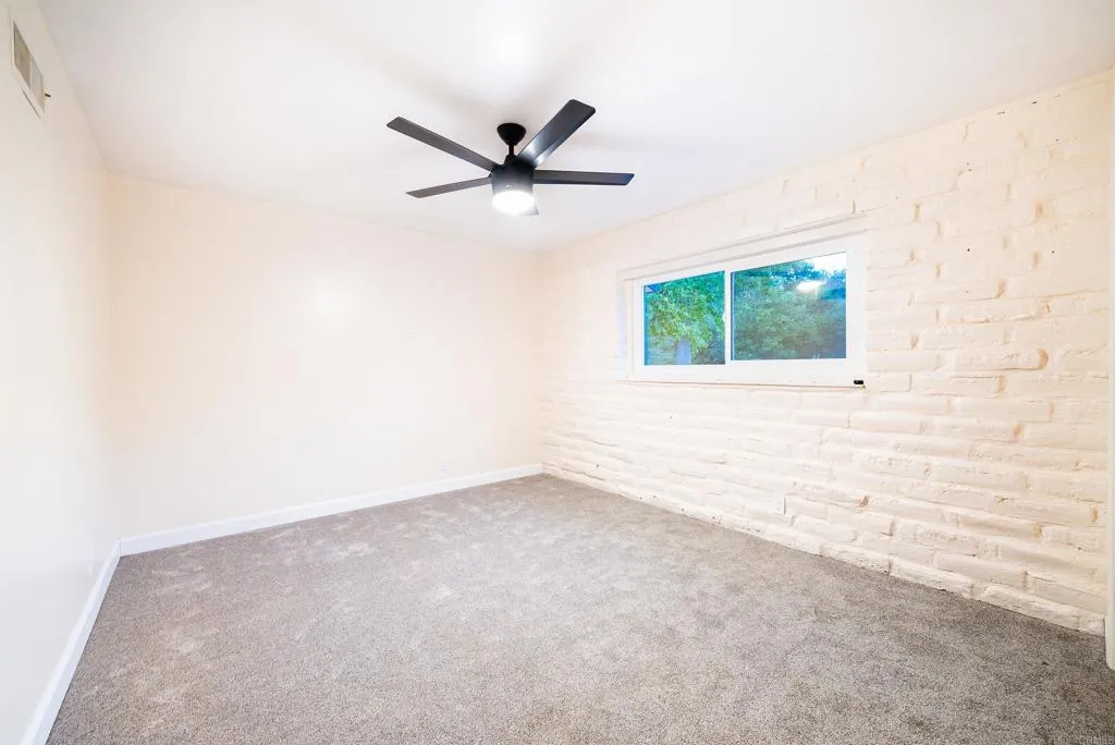 https://cdn.realtyfeed.com/cdn/127/306282707/0ce991655dff6c267b2f48002835f409.webp