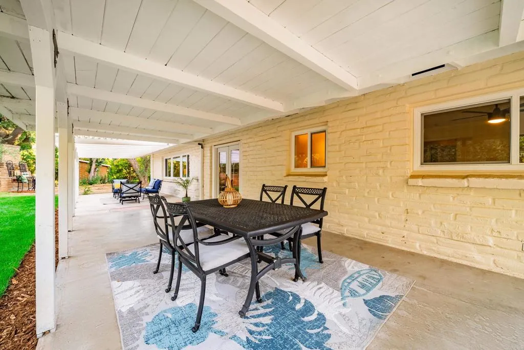 https://cdn.realtyfeed.com/cdn/127/306282707/26aca8bc42a5e61c9dcfb3df11044060.webp