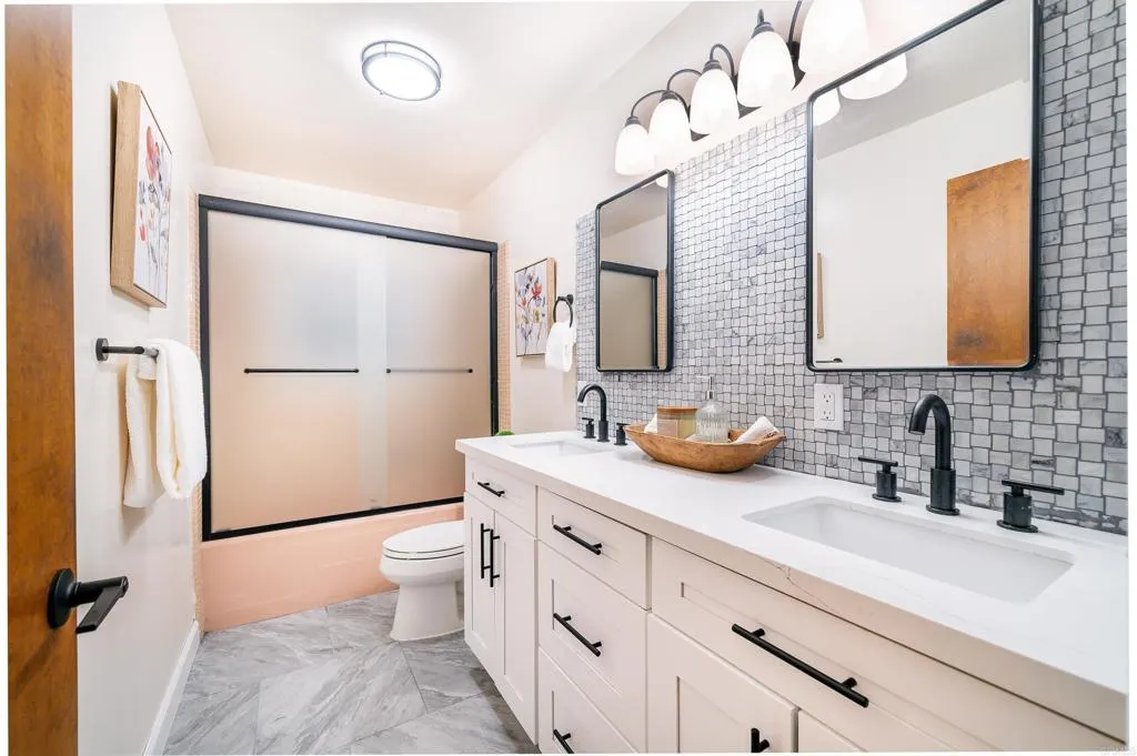 https://cdn.realtyfeed.com/cdn/127/306282707/a696bf7090cdd1119c4ac771847d3b82.webp