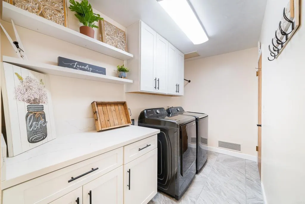 https://cdn.realtyfeed.com/cdn/127/306282707/cec2c5ca56de16d0c698e2e4523d2d5f.webp