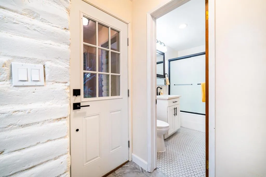 https://cdn.realtyfeed.com/cdn/127/306282707/e677453313baeea48112e8a66328483b.webp