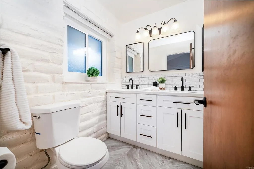 https://cdn.realtyfeed.com/cdn/127/306282707/f8cc41eab8bf3eae55311af9683650d9.webp
