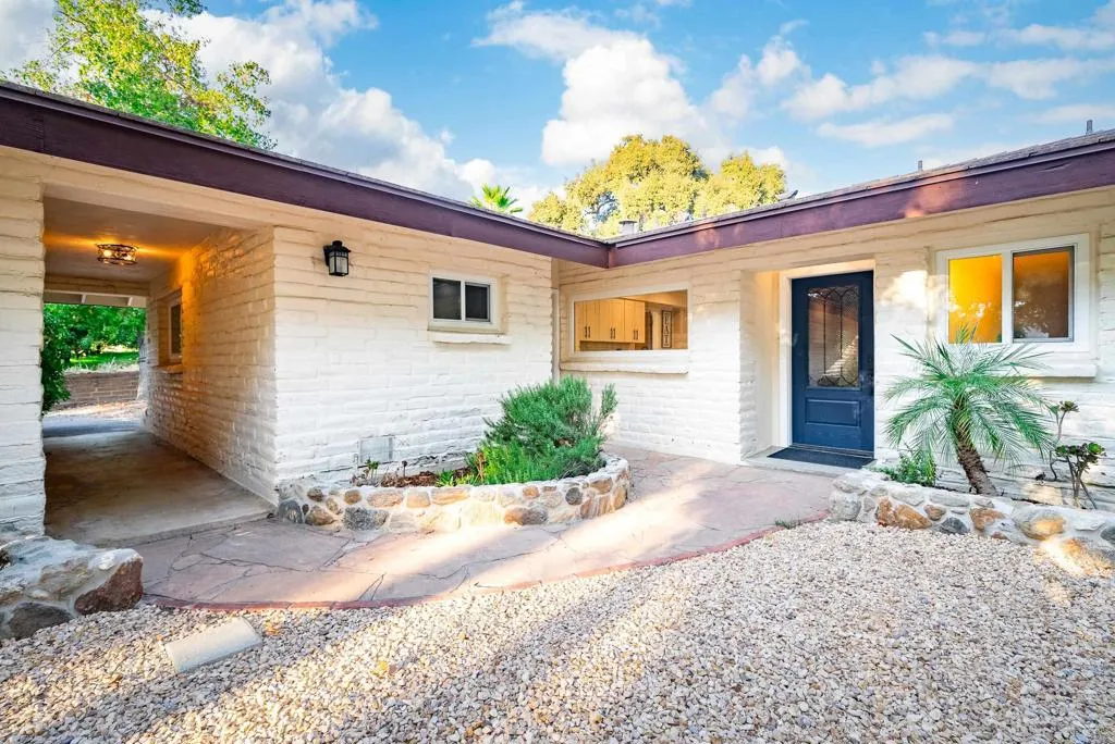 https://cdn.realtyfeed.com/cdn/127/306282707/ffb6555472bf0fc72ef4719918404ffb.webp