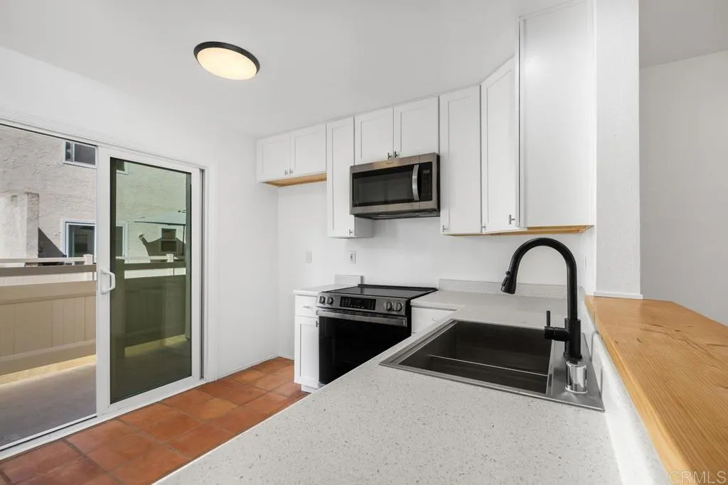 https://cdn.realtyfeed.com/cdn/127/306283907/327d936b356399de4fc56c3cfd070955.webp