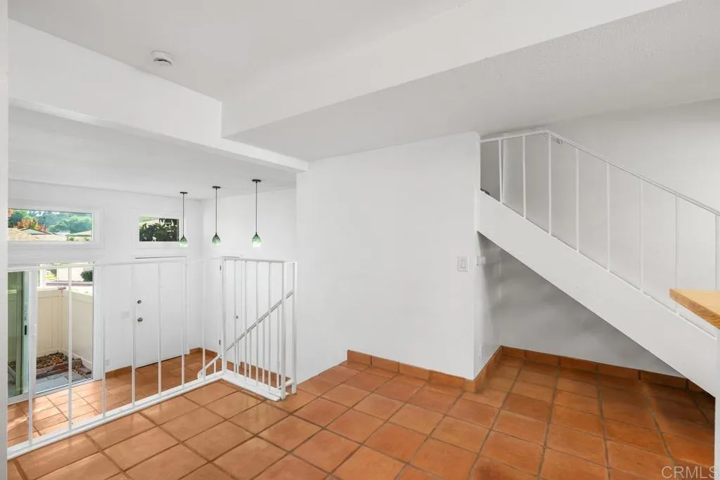 https://cdn.realtyfeed.com/cdn/127/306283907/aa5152659c35ae0d07c268ae87988d94.webp