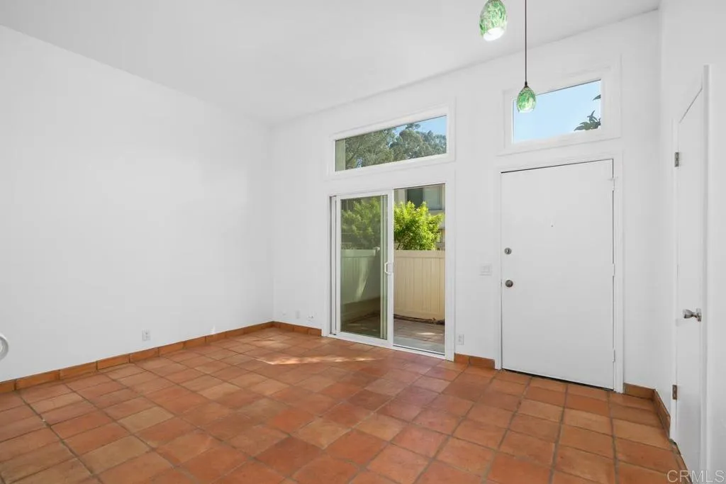 https://cdn.realtyfeed.com/cdn/127/306283907/d6c92504e969e61cdaf63f7cf43680e8.webp