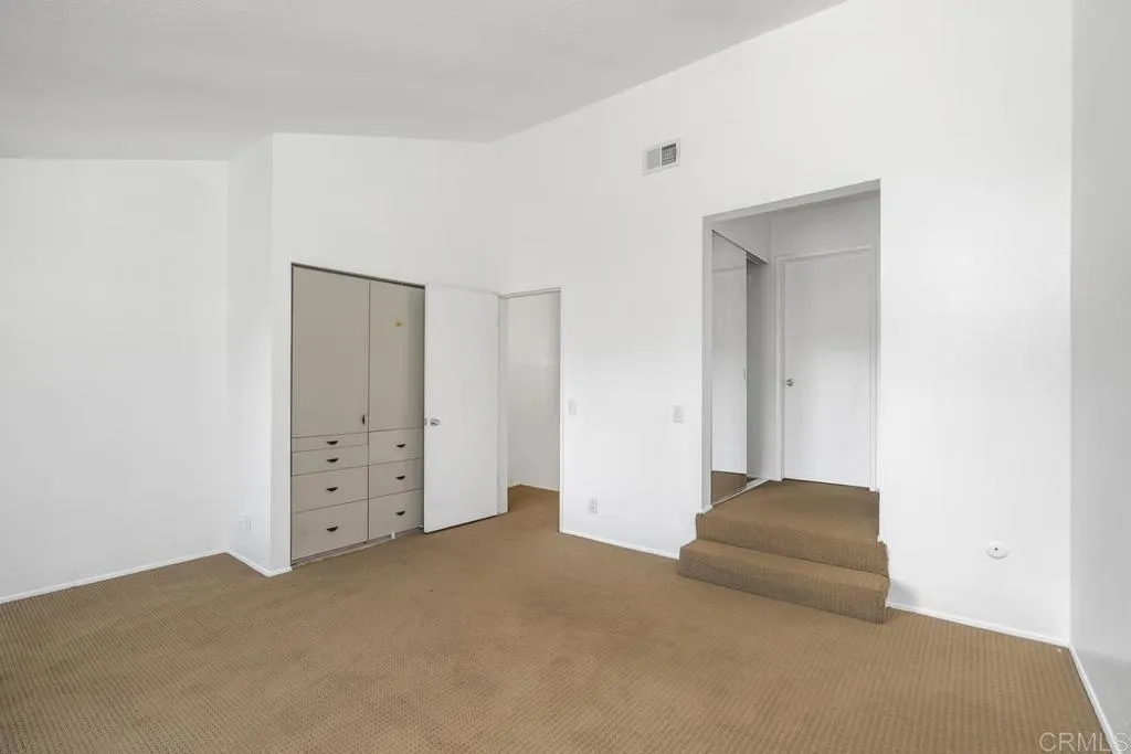 https://cdn.realtyfeed.com/cdn/127/306283907/dd053b79ec787e24c97dbacc80aafb38.webp