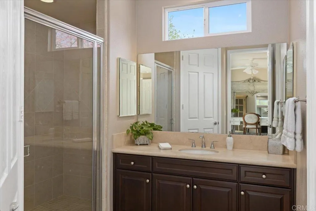 https://cdn.realtyfeed.com/cdn/127/306284164/b3b0ba0a70f224d663365c5fae92c1cf.webp