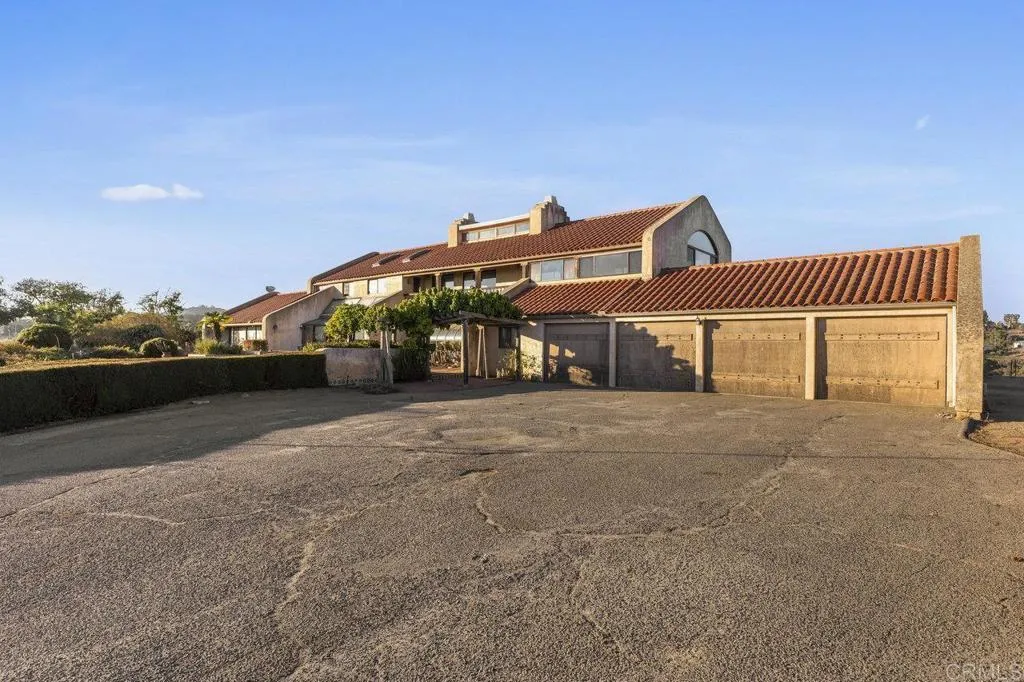 https://cdn.realtyfeed.com/cdn/127/306284893/55fde6ad6ecb622399aa222fddf0108e.webp