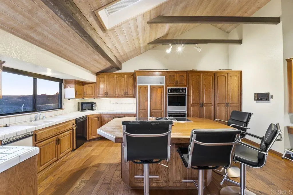 https://cdn.realtyfeed.com/cdn/127/306284893/d412d4214bb3be1b160a416882cfa15e.webp