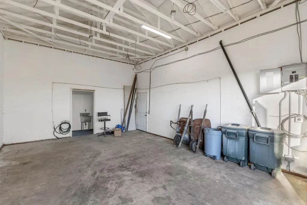 https://cdn.realtyfeed.com/cdn/127/306284893/dba2ebc39cead97e27c7f1f0e6ce9f4a.webp