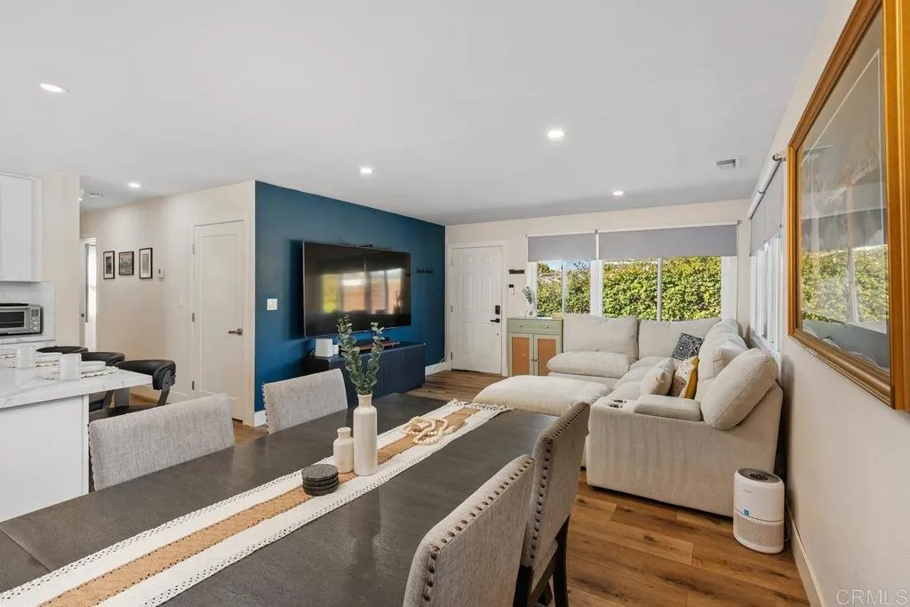 https://cdn.realtyfeed.com/cdn/127/306285144/23a4053e22a82595d946131a9d6c8d6d.webp