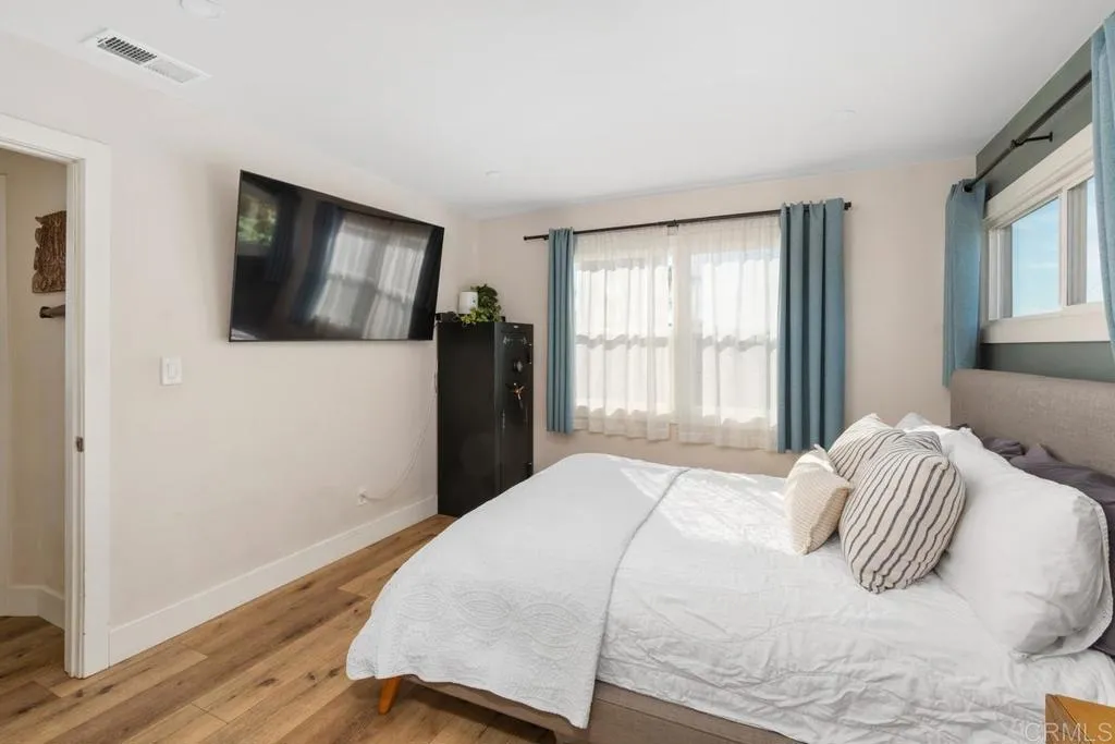 https://cdn.realtyfeed.com/cdn/127/306285144/84dc47f6b8e08354bd971e8def25e441.webp