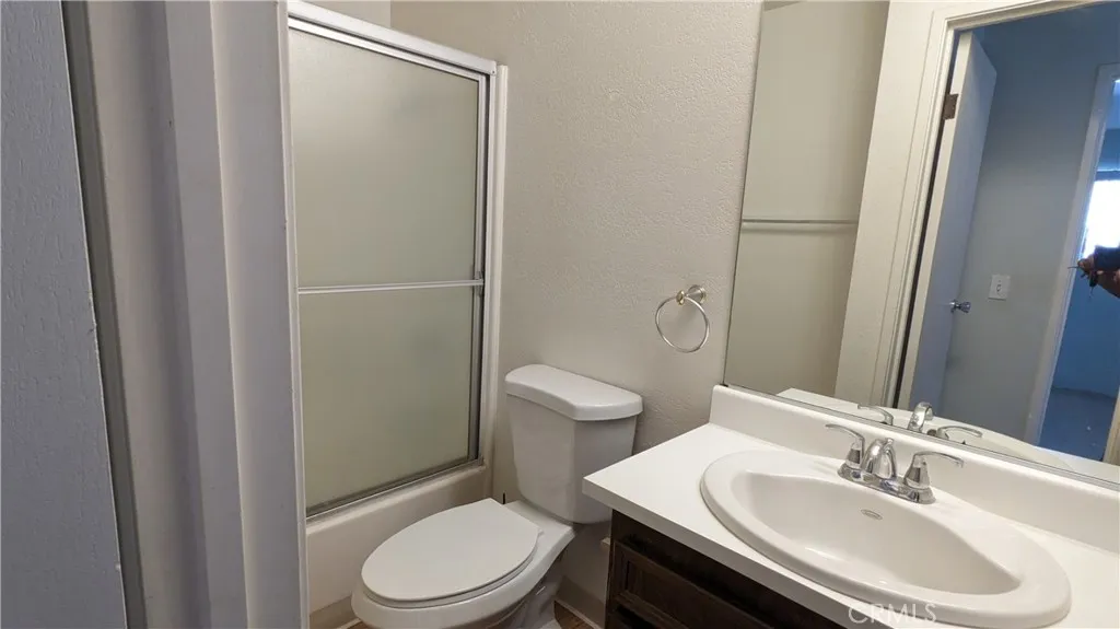 470 N Villa Court Unit 205, Palm Springs, Ca 92262 - Photo 4 of 9, Palm Springs, CA
