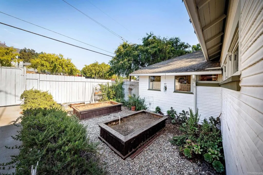 https://cdn.realtyfeed.com/cdn/127/306285491/49ba57d130f3cd8ccad0032a91b1865e.webp