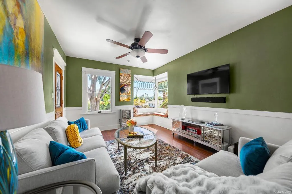 https://cdn.realtyfeed.com/cdn/127/306285491/8acd2a557a8dfb2d1e21b10d3f9581e0.webp
