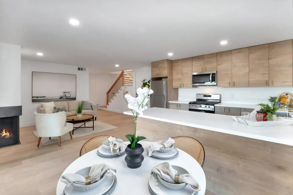 https://cdn.realtyfeed.com/cdn/127/306285905/245cd8d5c0ce8f86c1a761581e27e9ab.webp