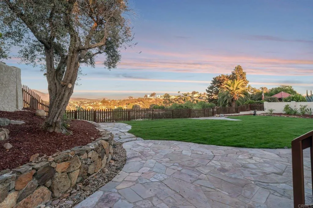 https://cdn.realtyfeed.com/cdn/127/306285905/3679d1dfb17477a310e7dab95809d351.webp