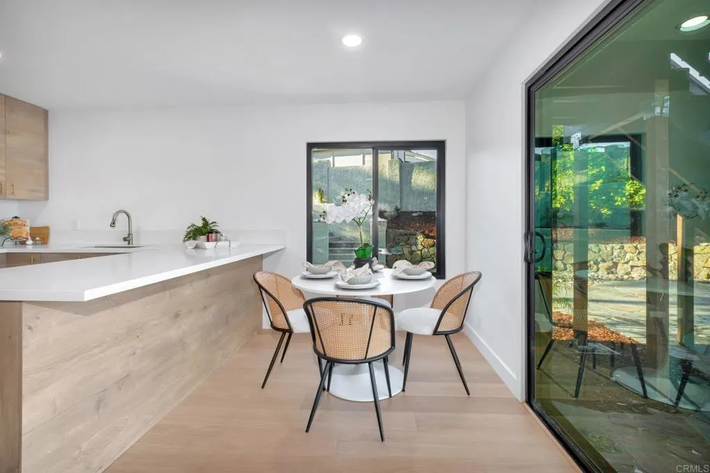 https://cdn.realtyfeed.com/cdn/127/306285905/3e961abb116f448249d9200290fcf914.webp
