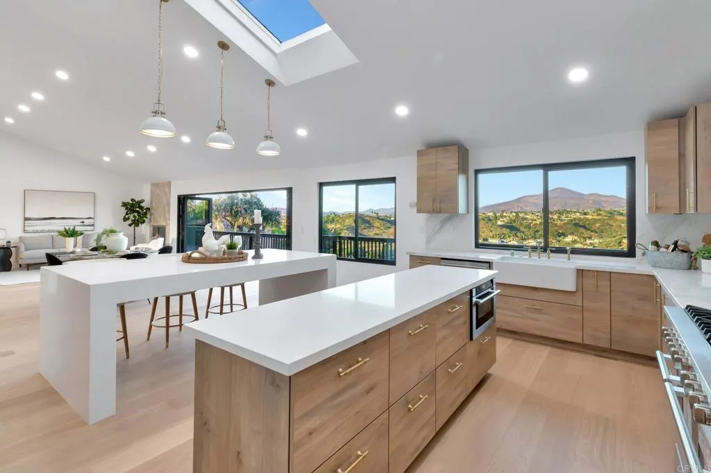 https://cdn.realtyfeed.com/cdn/127/306285905/a930e2b2887640560af3058569805f8f.webp