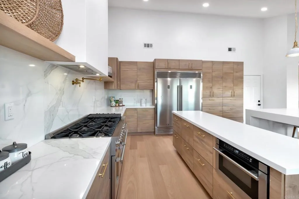 https://cdn.realtyfeed.com/cdn/127/306285905/fafb11d25a7cf4e8503893a4750464f4.webp