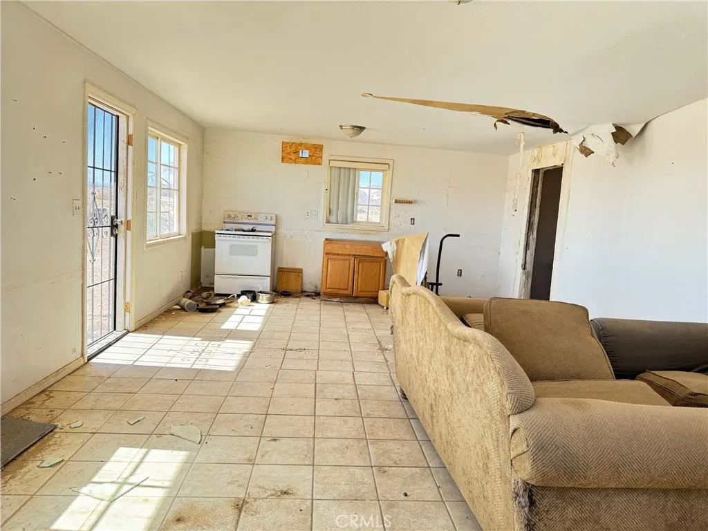 81118 Screech Owl Road, 29 Palms, Ca 92277 - Photo 2 of 6, 29 Palms, CA