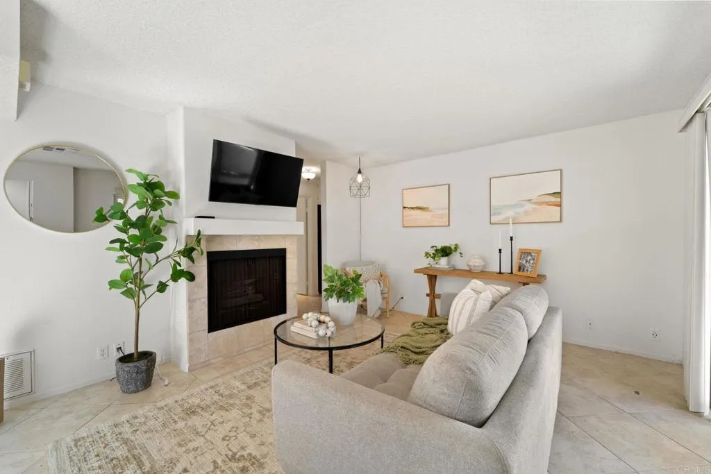 Photo #4: PTP2406394 Listing 