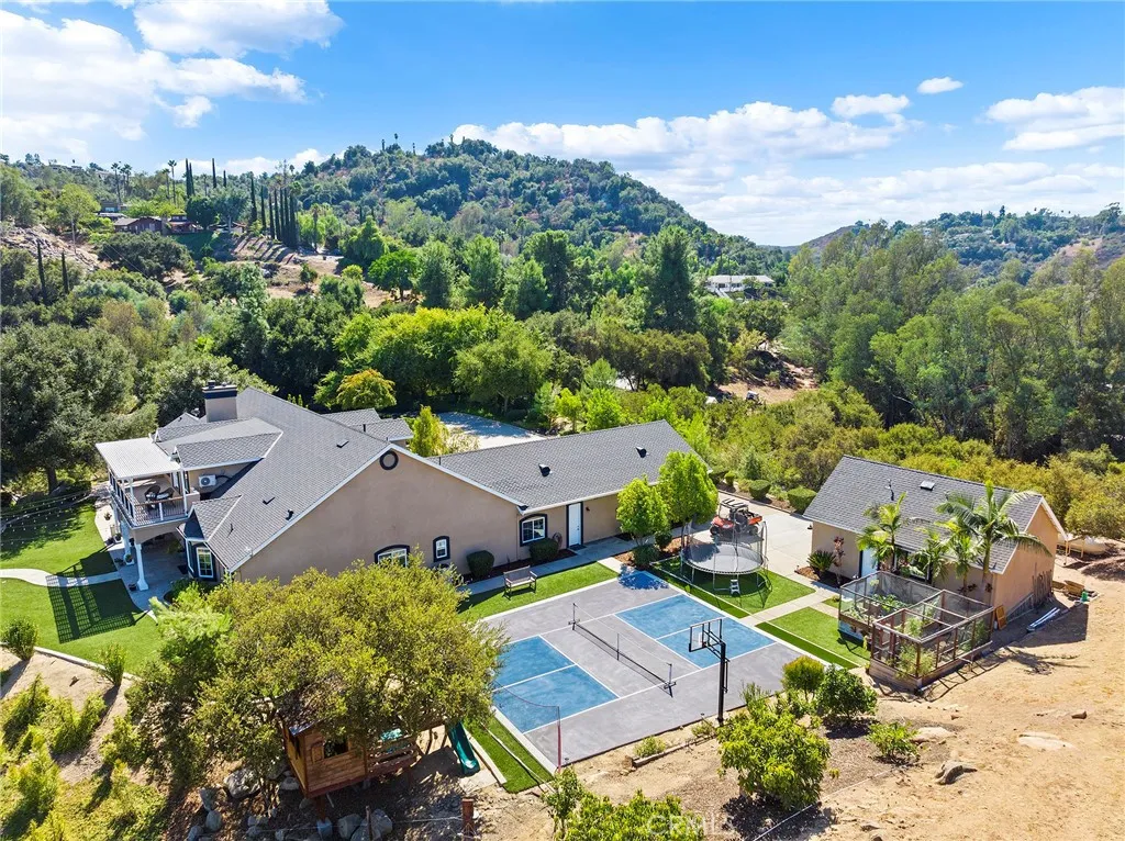 https://cdn.realtyfeed.com/cdn/127/306289942/9498f40b514123e9175de83ffc49a204.webp