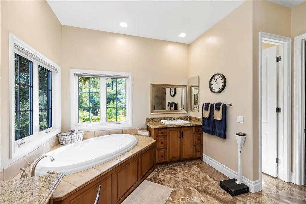 https://cdn.realtyfeed.com/cdn/127/306289942/a204bee3b1b3f3fa9f710b8328e89b0d.webp