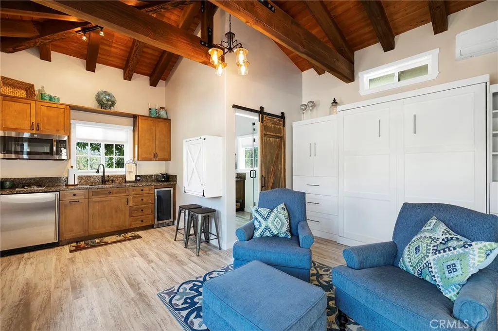 https://cdn.realtyfeed.com/cdn/127/306289942/bacf8ec3c5848b2d4c8a935a83752277.webp