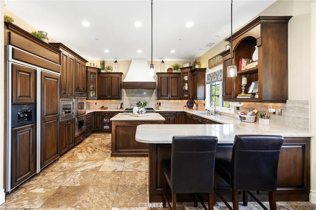 https://cdn.realtyfeed.com/cdn/127/306289942/e44b8eeee6186c0124ddf61e42012b07.webp