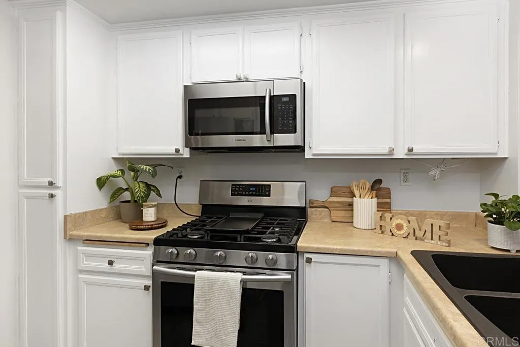 https://cdn.realtyfeed.com/cdn/127/306290366/35233d09096dae4ee3cf44d2c025bede.webp
