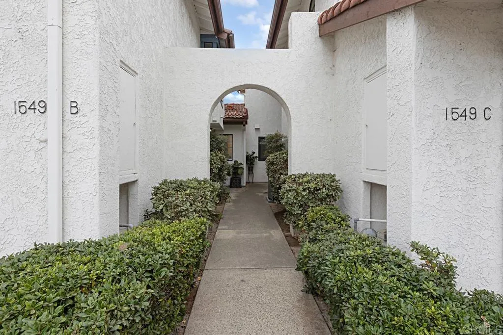 https://cdn.realtyfeed.com/cdn/127/306290366/5d957f33e8503388d2bb0c34ad698e18.webp