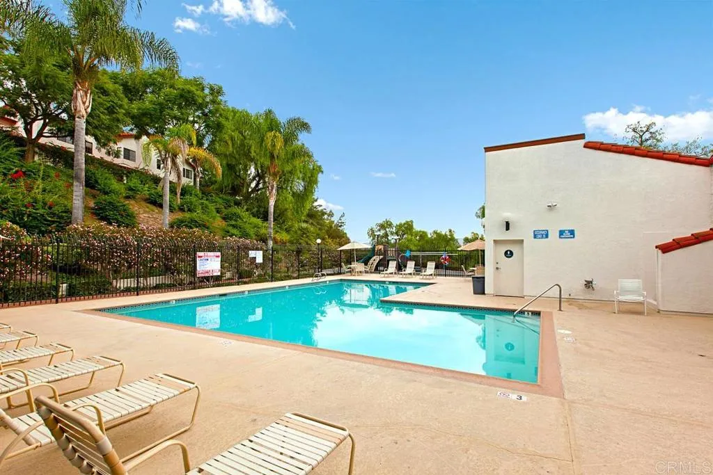 https://cdn.realtyfeed.com/cdn/127/306290366/73ade47d00fb940a53b5d631b08cdc75.webp