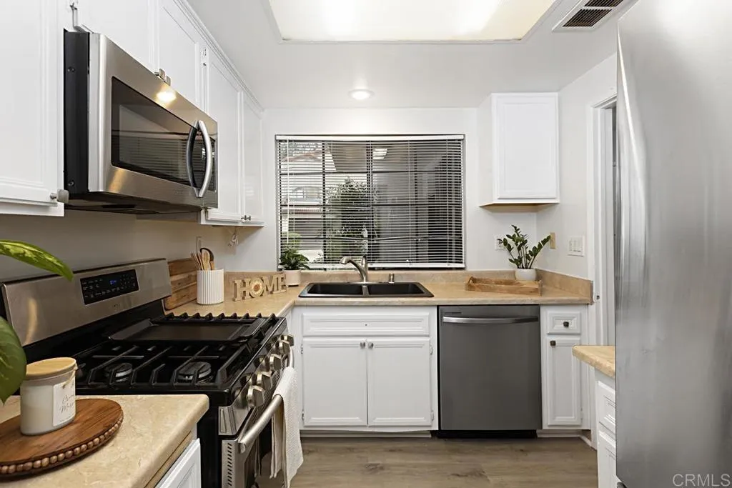 https://cdn.realtyfeed.com/cdn/127/306290366/f3f68d41d42865788aa4f67d06968f90.webp