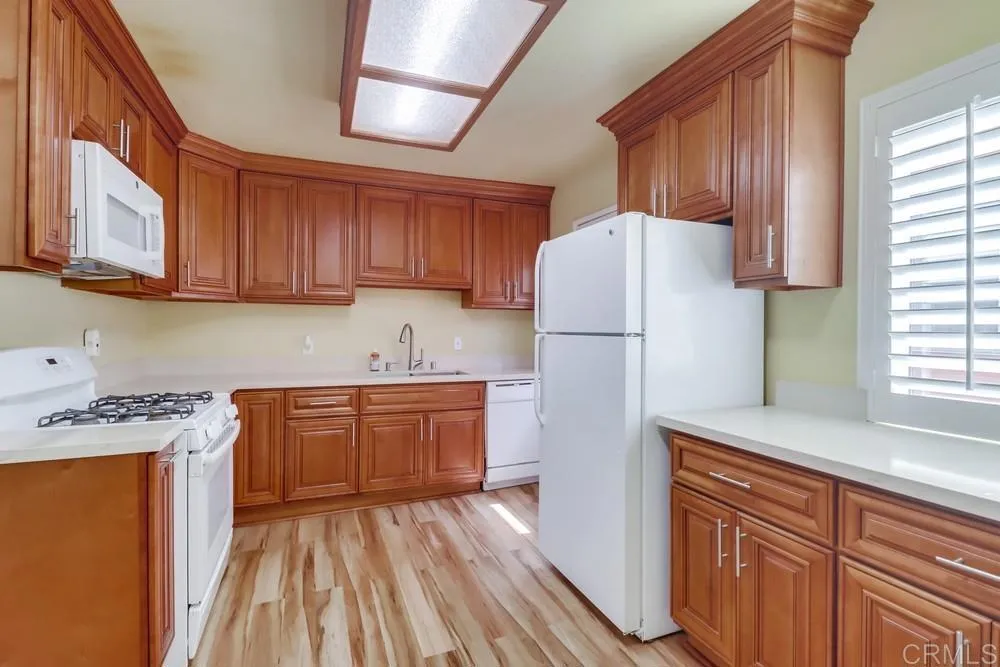 https://cdn.realtyfeed.com/cdn/127/306290856/f55cad4a416be9a3671d8b37300f7a93.webp