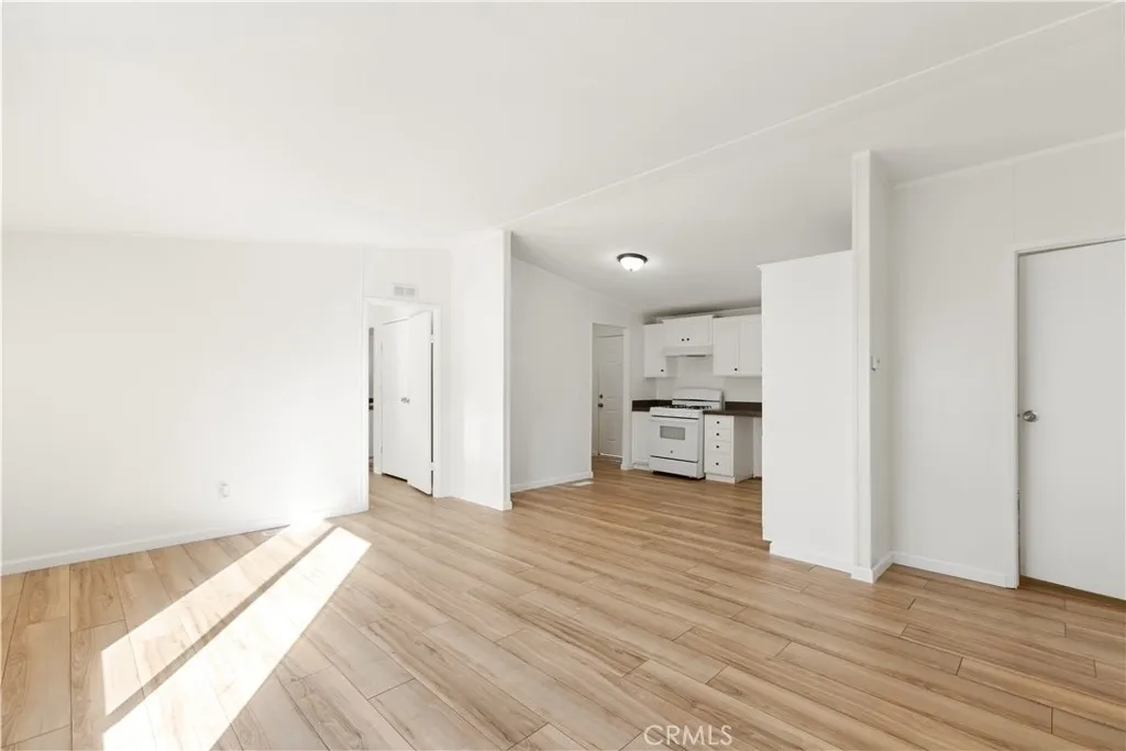 https://cdn.realtyfeed.com/cdn/127/306291420/19e750ea6d23f16262f002949facd5d9.webp